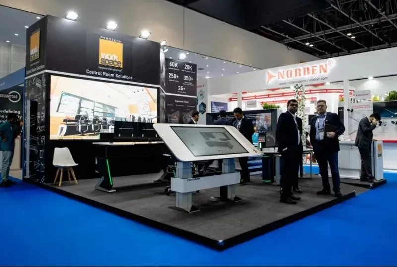 تجهیزات نمایشگاهی ترند و هوشمند برای غرفه